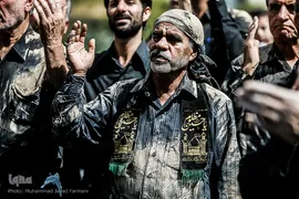 آیین عاشورایی «گِل مالی» لرستانی های مقیم تهران
