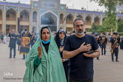 آیین تعویض پرچم گنبد آستان حضرت شاهچراغ (ع)‎‎