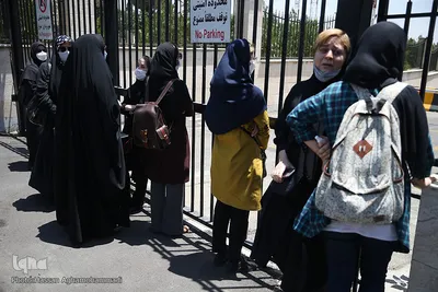 استقبال ازپیکرهای «مهشاد کریمی» و «ریحانه یاسینی» خبرنگاران فقید ایسنا و ایرنا در فرودگاه مهرآباد