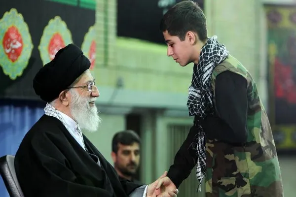 «Los enemigos de la nación iraní tienen la idea de destruir el Basich»