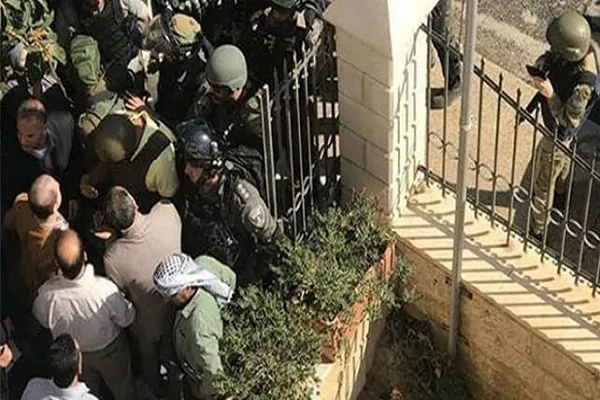 İsrail'den Kudüs valiliğine baskın
