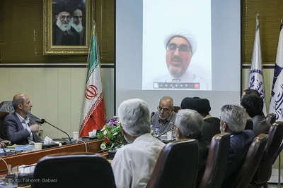 مراسم رونمایی از کتاب نسیم قدسی در تفسیر قرآن