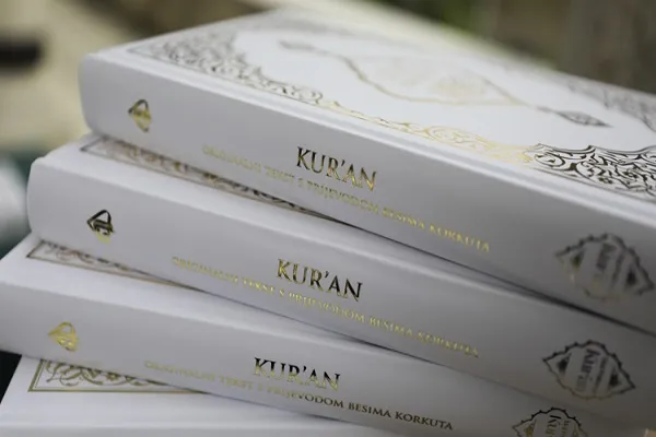 TDV’nin Boşnakça Kur'an-ı Kerim meali Saraybosna’da tanıtıldı