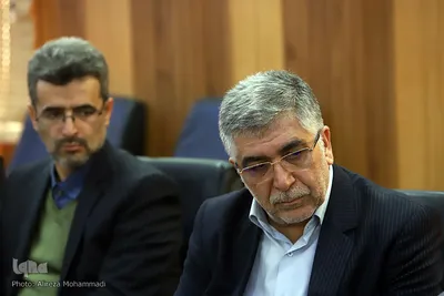 حمیدرضا طیبی رئیس جهاددانشگاهی
 در مراسم رونمایی از نشریه «رایحه» ویژه علامه کرمی در اهواز