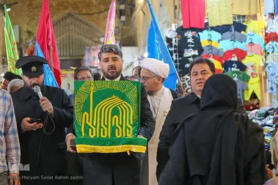 کاروان زیر سایه خورشید در بازار وکیل شیراز