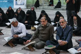 مراسم نثار تاج گل و تجدید بیعت جامعه قرآنی با آرمان‌های امام خمینی(ره) و مقام معظم رهبری