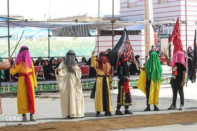 برپایی مراسم تعزیه‌خوانی و نخل‌گردانی در روستای شهوه استان مرکزی