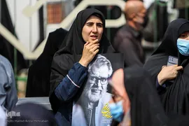 تشییع پیکر هنرمند انقلابی حاج نادر طالب‌زاده