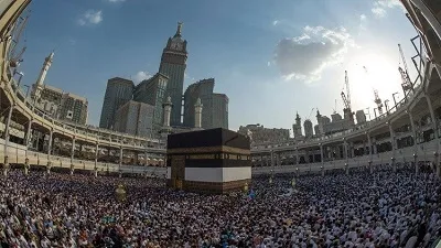 ছায়াশূন্য হল পবিত্র কাবা ঘর