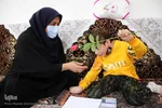 درس عشق معلم فداکار به دانش آموز کم توان جسمی
