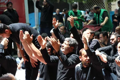 نماز ظهر عاشورا در ملایر