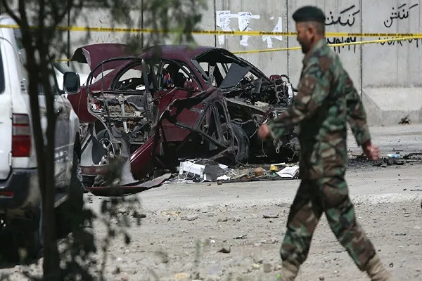 مقتل 12 شخصاً إثر انفجار داخل مسجد في كابول