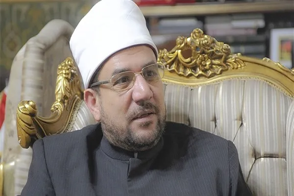 وزير الأوقاف المصري: بعض التيارات والجماعات تُحرف نصوص القرآن