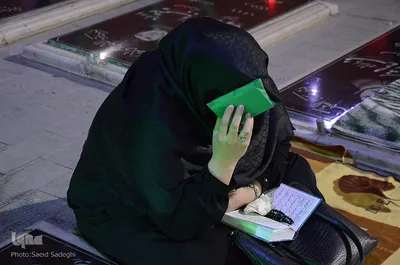 مراسم شب قدر در گلزار شهدای وادی رحمت تبریز