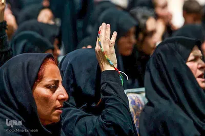 برپایی مراسم تعزیه‌خوانی و نخل‌گردانی در روستای شهوه استان مرکزی