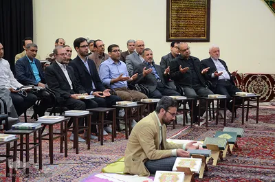 جلسه تفسیر قران در آذربایجان شرقی‎