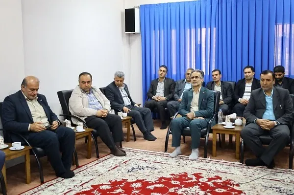 دیدار مدیرکل بنیاد شهید و امورایثارگران مازندران با نماینده ولی فقیه