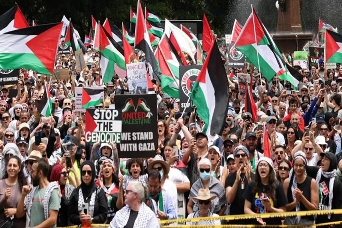 What Does Israel Have to Do to Earn Condemnation? Sydney Demonstrators Wonder   