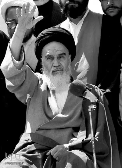 روزشمار انقلاب؛ امام خمینی(ره) از پاریس تا تهران