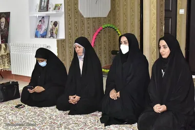 دیدار و رییس مرکز اطلاع رسانی وزارت کشور با خانواده شهید در بیرجند