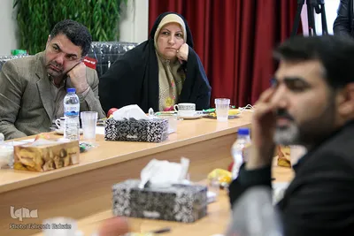 نشست شناخت دیگران و شناخت خود