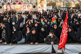 بدرقه شهدای مدافع حرم در میدان امام حسین(ع)