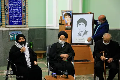 دیدار مسئولان ارشد خراسان‌جنوبی با خانواده شهید نقدی پور