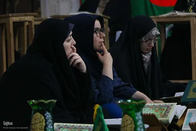 محفل جزءخوانی و تفسیر قرآن در امامزاده محسن اصفهان
