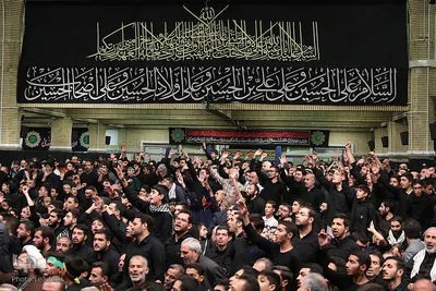 آخرین شب مراسم عزاداری حضرت اباعبدالله الحسین(ع) در حسینیه امام خمینی(ره)