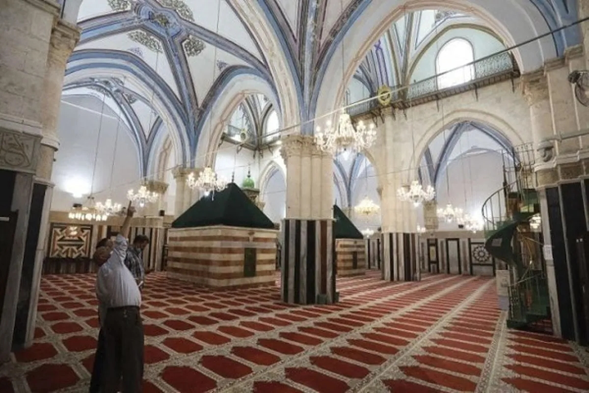 Wasu yahudawa ‘yan share wuri zauna sun kai hari kan masu ibada a Masallacin Annabi Ibrahim