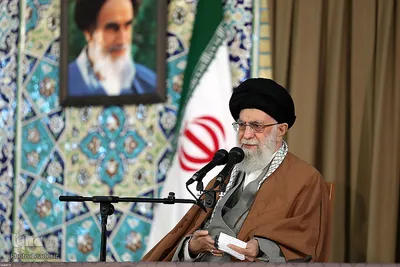 سخنرانی رهبر انقلاب در اجتماع عظیم زائران و مجاوران حرم مطهر رضوی(ع)