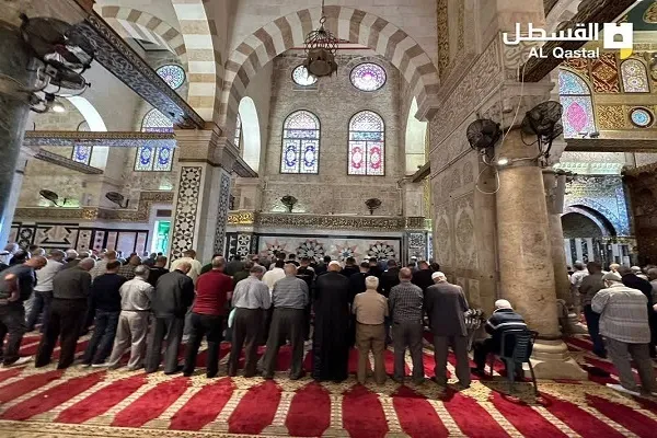 اقامه نماز در مسجدالاقصی و فراخوان برای حضور گسترده در نماز جمعه + عکس