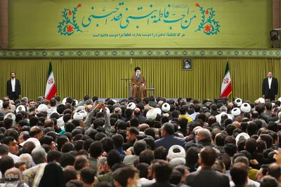 دیدار هزاران نفر از مداحان و ستایشگران اهل بیت(ع)