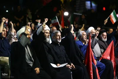 محفل انس با قرآن به منظور بزرگداشت رهبر شهید