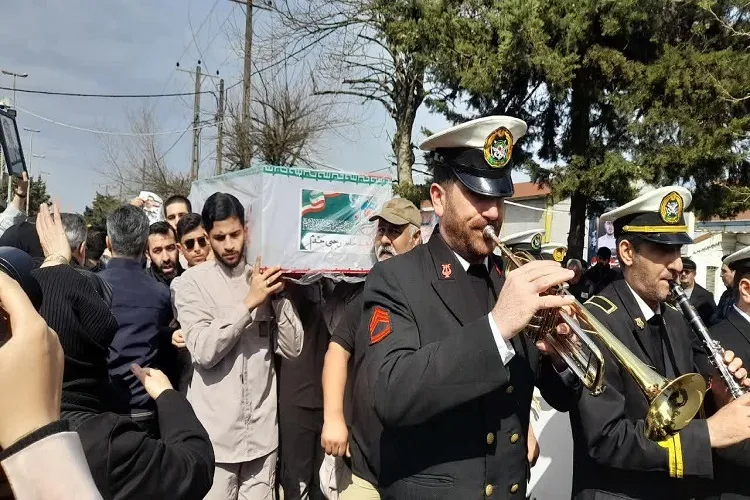 پیکر دومین شهید مدافع وطن در بندرانزلی تشییع شد
