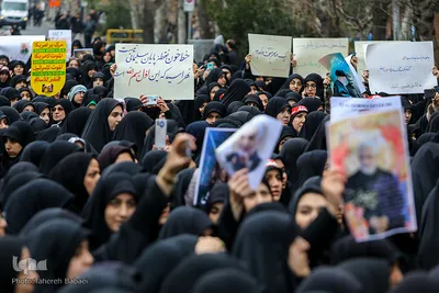 راهپیمایی دانشجویان دانشگاه های تهران در پی شهادت سردار قاسم سلیمانی