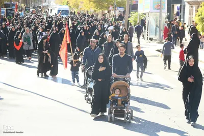 شکوه بدرقه لاله‌های گمنام فاطمی در بیرجند