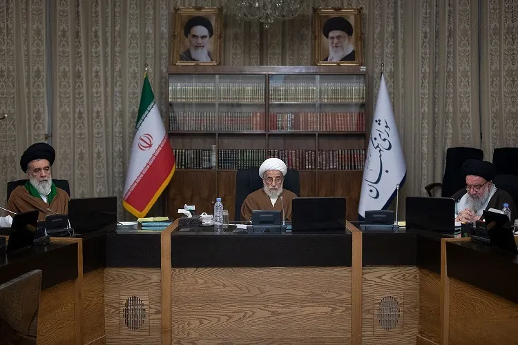 مسئولان اقدامات قانونی خود را نسبت به دولت فرانسه با جدیت پیگیری کنند