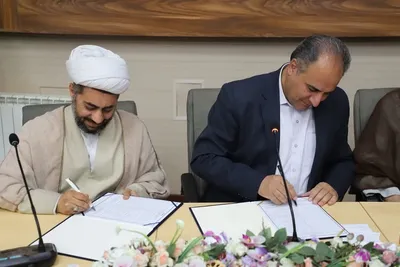امضای تفاهم‌نامه توسعه فرهنگ نماز در مدارس آذربایجان‌شرقی