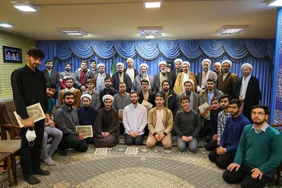 دیدار طلاب راه یافته به المپیاد کشوری با امام جمعه تبریز