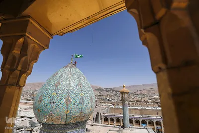 آیین گلاب شویی گنبد حرم مطهر شاهچراغ‎ (ع)