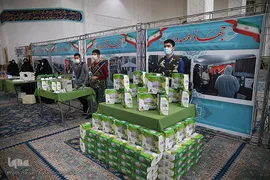 رزمایش کمک مومنانه «پویش همکلاسی مهربان» بسیج دانش آموزی درامامزاده ابن باویه