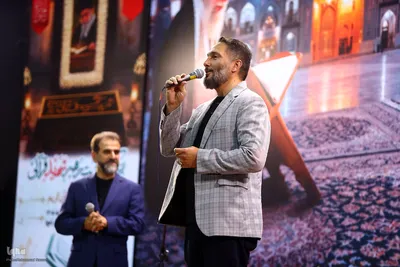 محفل انس با قرآن به منظور بزرگداشت رهبر شهید