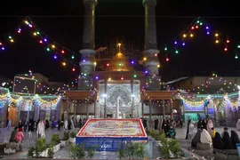 توزیع افطاری در شب میلاد امام حسن مجتبی(ع)