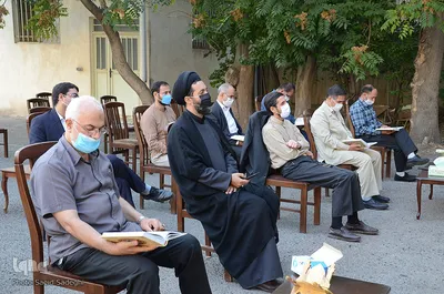 نشست مجمع اساتید و پیشکسوتان قرآنی آذربایجان‌شرقی