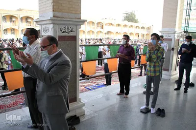 اقامه نماز عید فطر در امامزاده سید جعفر محمد (ع ) - یزد‎