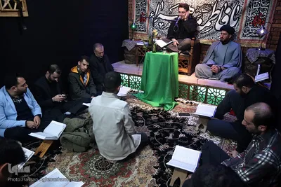 محفل با شکوه انس با قرآن‌کریم در تکیه‌گاه لثارات الحسین (ع) خانی‌آباد نو