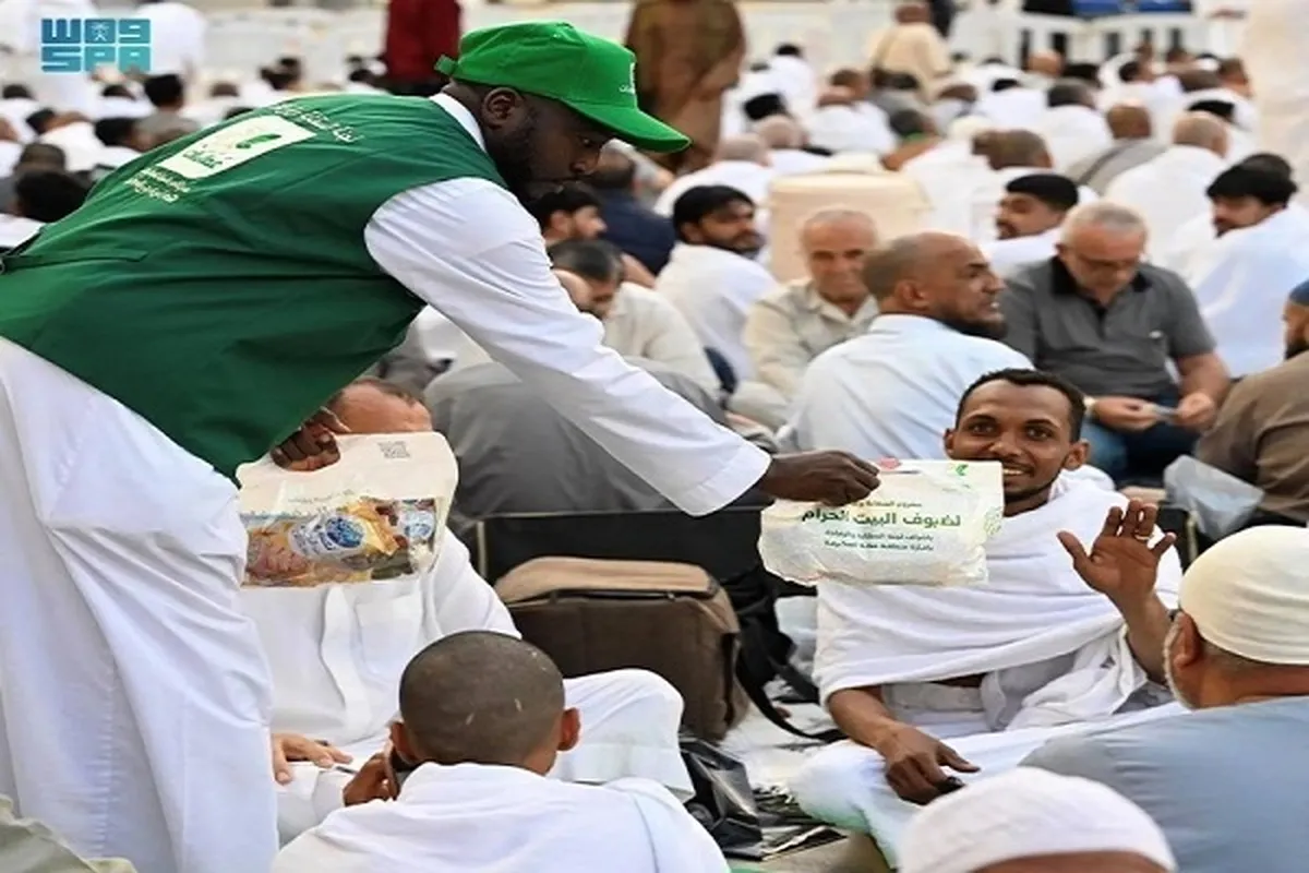 Milo Milioni 17 ya Futari  katika Misikiti ya Makka na Madina katika wiki Tatu za Ramadhani