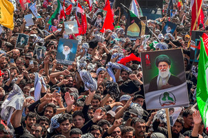 نجفِ اشرف میں شہیدِ انقلاب کے رہبر کے جسدِ مطہر کی عظیم الشان تشییع