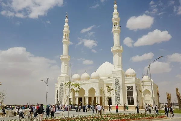 Inauguration de la grande mosquée Al-Muizz en périphérie du Caire